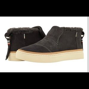 Toms Paxton water-resistant slip